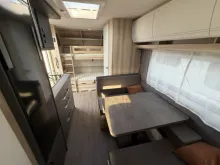 Fahrzeugbild Hobby De Luxe 490 KMF #8