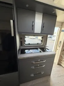 Fahrzeugbild Hobby De Luxe 490 KMF #9