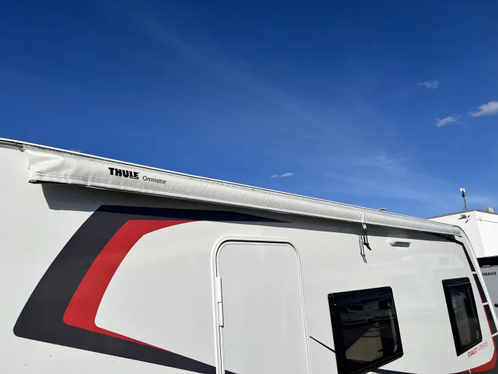 Fahrzeugbild Sterckeman Starlett 470 PE mit Mover und Sackmarkise #12