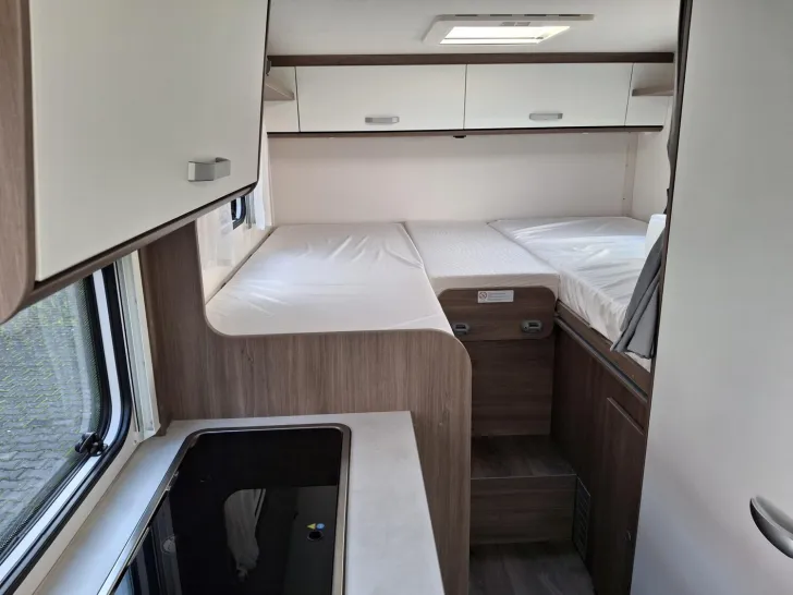 Fahrzeugbild Carado V 347 #9