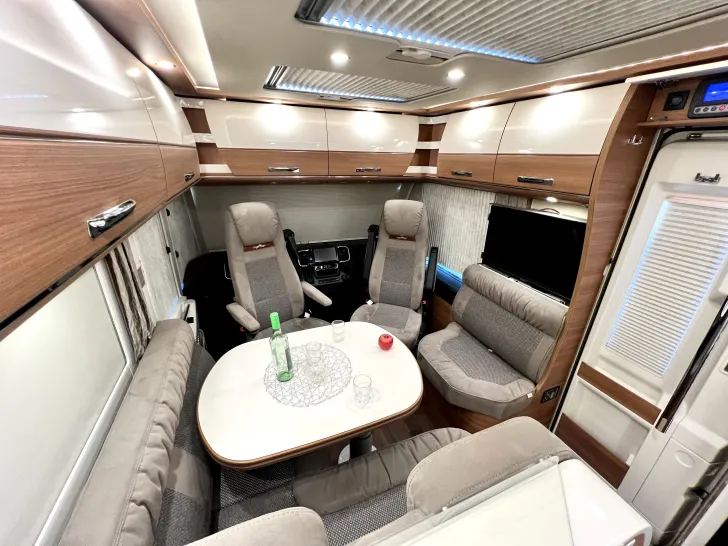Fahrzeugbild Carthago chic c-line I 4.9 LE L Hubstützen+Luftfederung+18"ORC #26