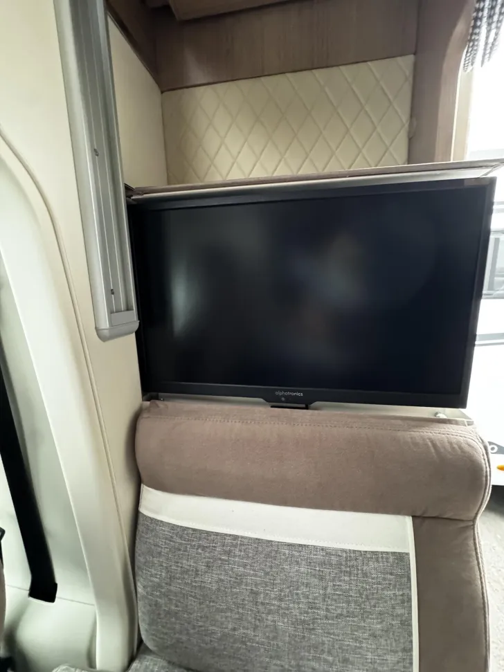 Fahrzeugbild Malibu T 490 LE HA Luftfederung, Hubstützen Goldschmitt #21