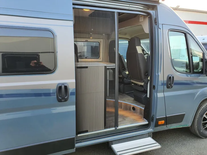 Fahrzeugbild Carado pro CV 640 /Schlafdach/Modell 2024 #8