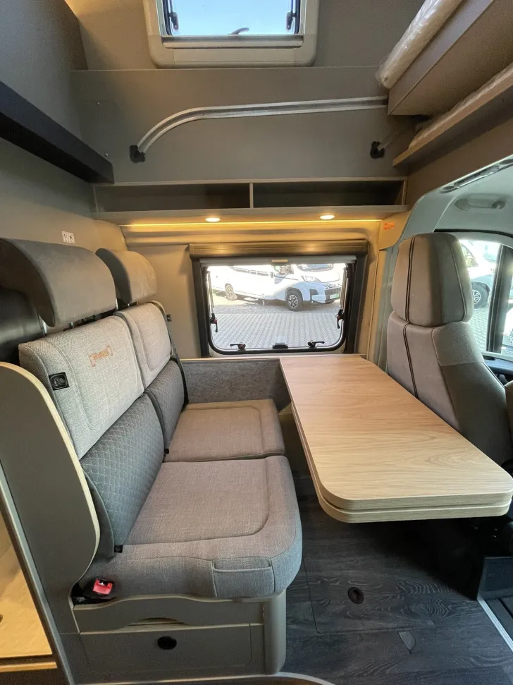 Fahrzeugbild Weinsberg CaraBus GREY EDITION FIRE 600 MQH Hochdach #17