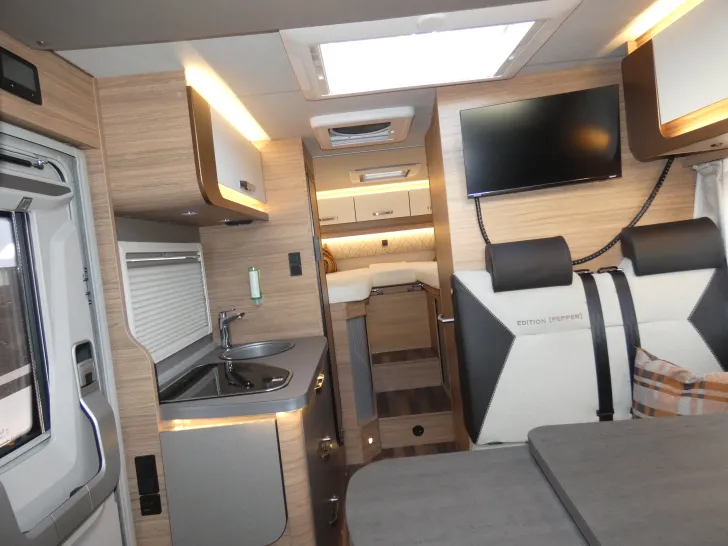 Fahrzeugbild Weinsberg CaraCompact EDITION PEPPER 640 MEG #9