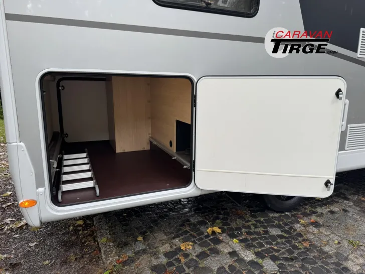 Fahrzeugbild Sunlight Adventure T Ford 690L #9