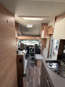 Fahrzeugbild Weinsberg CaraHome 650 MEG erst 11.000 km #6