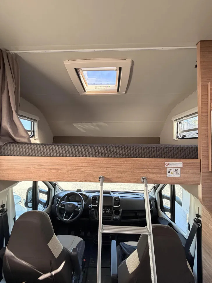 Fahrzeugbild Weinsberg CaraHome 650 MEG erst 11.000 km #7