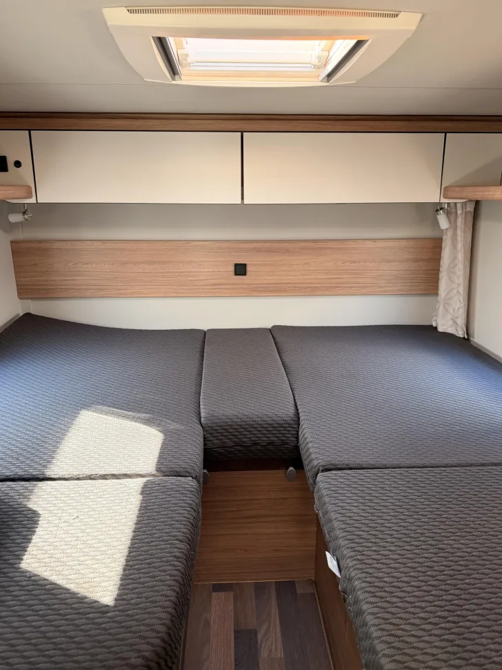 Fahrzeugbild Weinsberg CaraHome 650 MEG erst 11.000 km #12
