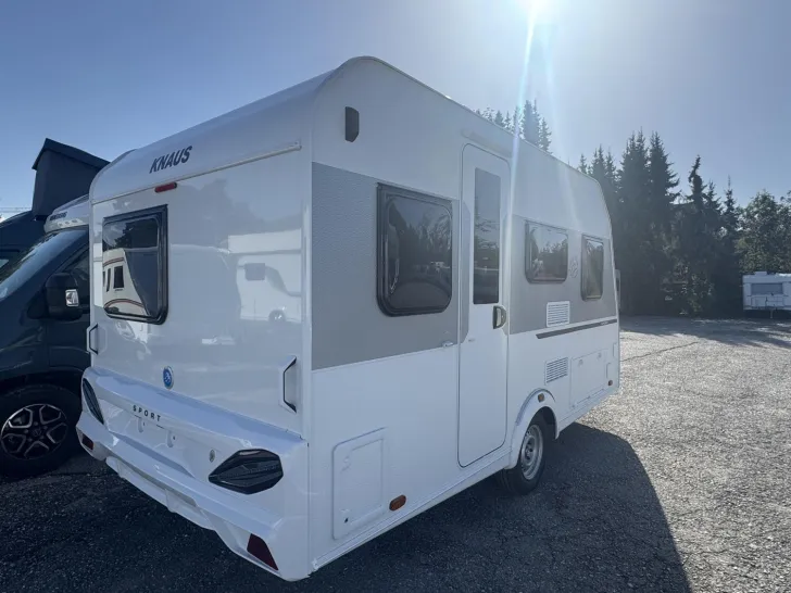 Fahrzeugbild Knaus Sport 400 QD #3
