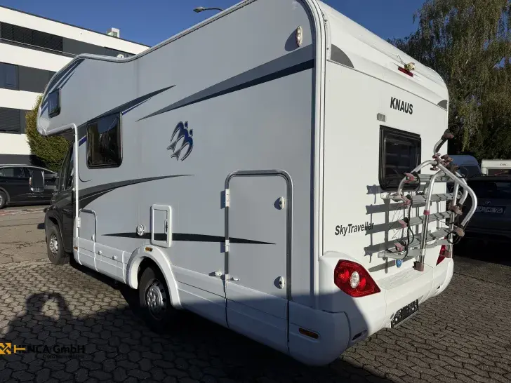 Fahrzeugbild Knaus Sky Traveller 600 DKG **6 Sitzplätze** #4