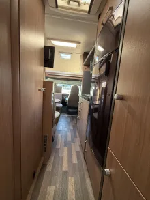 Fahrzeugbild Knaus Sky Traveller 600 DKG **6 Sitzplätze** #10