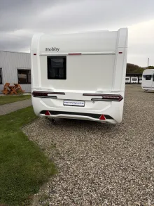 Fahrzeugbild Hobby De Luxe 400 SFe #1