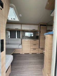 Fahrzeugbild Knaus Südwind BLACK SELECTION 500 FU Rundsitzgruppe #8