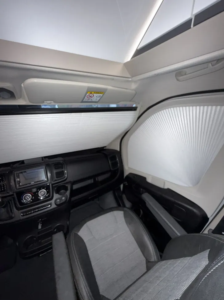 Fahrzeugbild Adria Twin Plus 640 SGX Automatik, 140PS #35