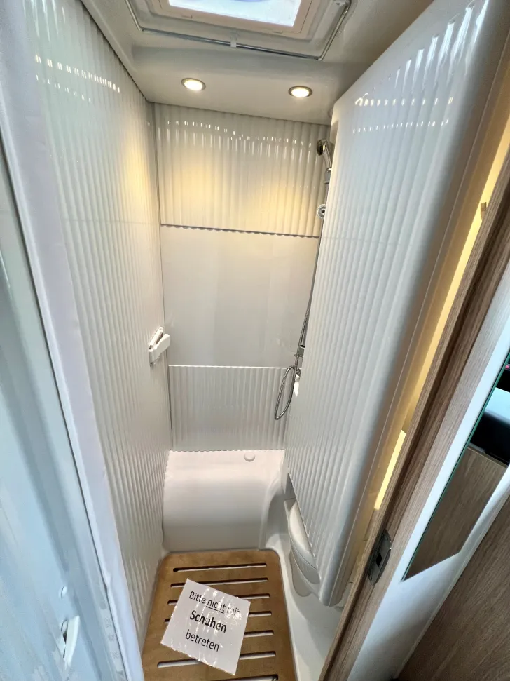 Fahrzeugbild Sunlight T 66 mit SAT+TV und Markise+Vorzelt #21