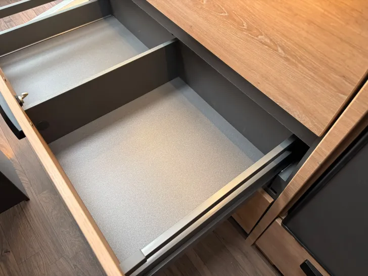 Fahrzeugbild Knaus L!VE TI 650 MEG PLATINUM SEL. MJ2027 #31