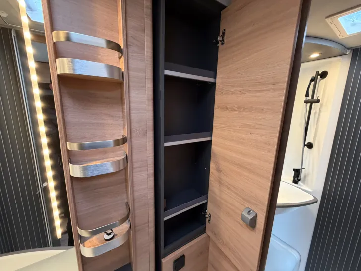 Fahrzeugbild Knaus L!VE TI 650 MEG PLATINUM SEL. MJ2027 #39