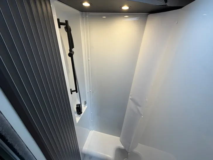 Fahrzeugbild Knaus L!VE TI 650 MEG PLATINUM SEL. MJ2027 #41