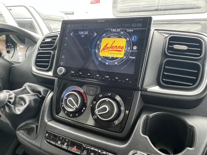 Fahrzeugbild Glücksmobil TEILINTEGRIERTE 741 EB #27