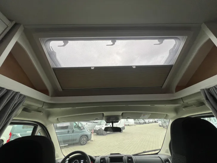 Fahrzeugbild Sunlight TEILINTEGRIERT T 58 #21