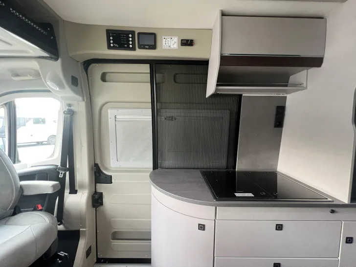 Fahrzeugbild Pössl H-Line Summit Shine 640 R #37