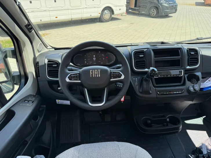 Fahrzeugbild Pössl D-Line Trenta 600 #29