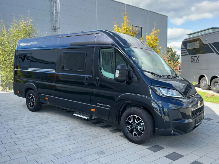 Fahrzeugbild Clever Select Line Runner Active * Schwenkbad * #3