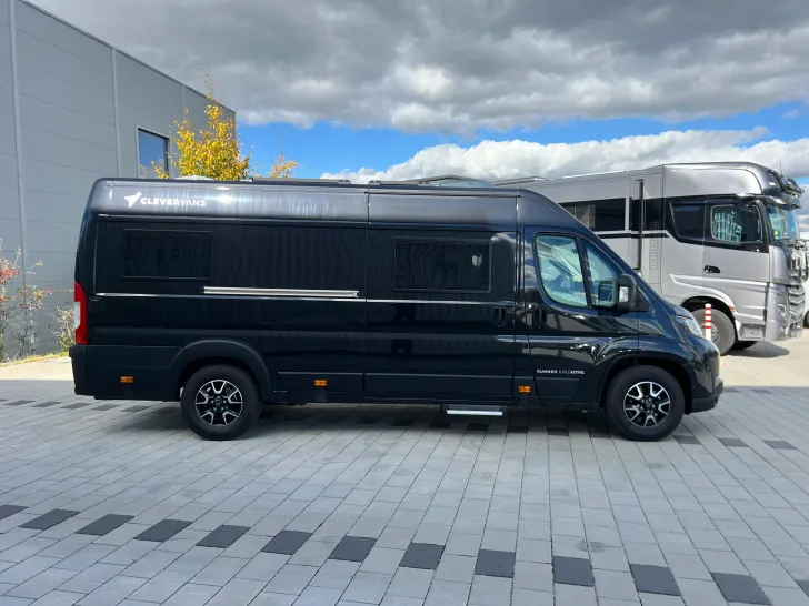 Fahrzeugbild Clever Select Line Runner Active * Schwenkbad * #19