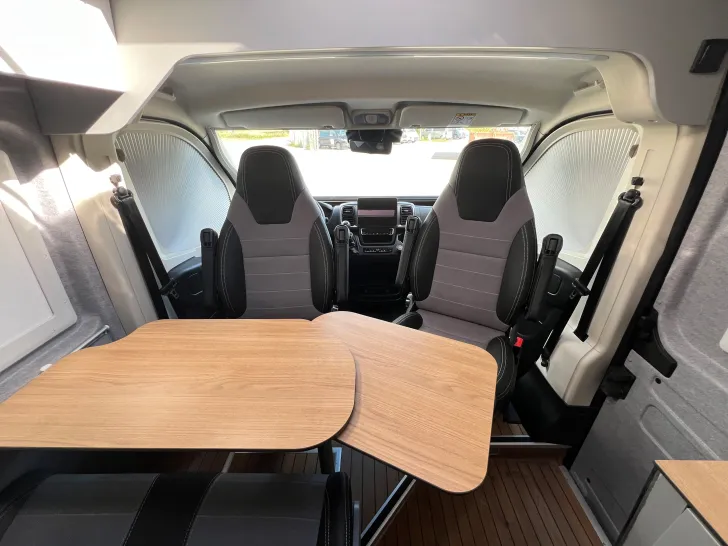 Fahrzeugbild Clever Select Line Runner Active * Schwenkbad * #22