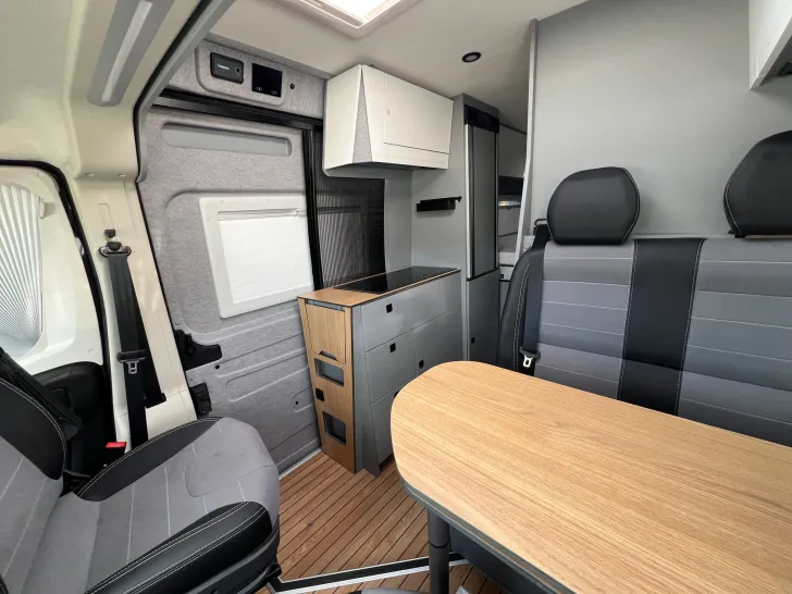 Fahrzeugbild Clever Select Line Runner Active * Schwenkbad * #33