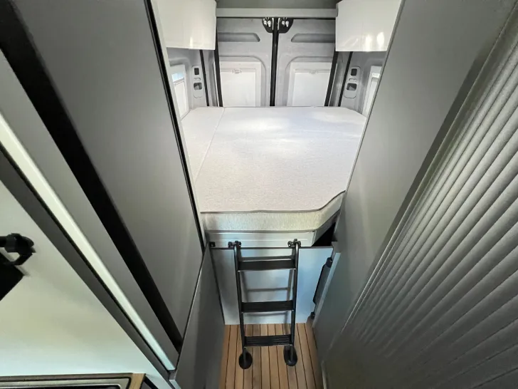 Fahrzeugbild Clever Select Line Runner Active * Schwenkbad * #49