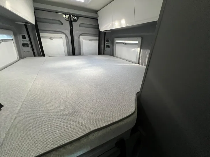 Fahrzeugbild Clever Select Line Runner Active * Schwenkbad * #50