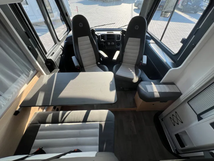Fahrzeugbild Sunlight INTEGRIERT I 67 S #19