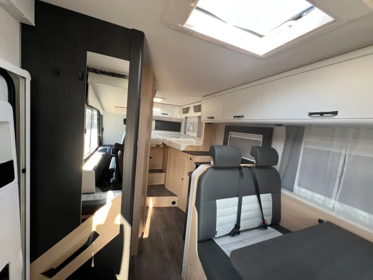 Fahrzeugbild Sunlight INTEGRIERT I 67 S #36