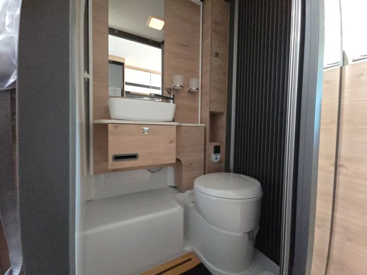 Fahrzeugbild Dethleffs GLOBEBUS CAMP T T4 #44