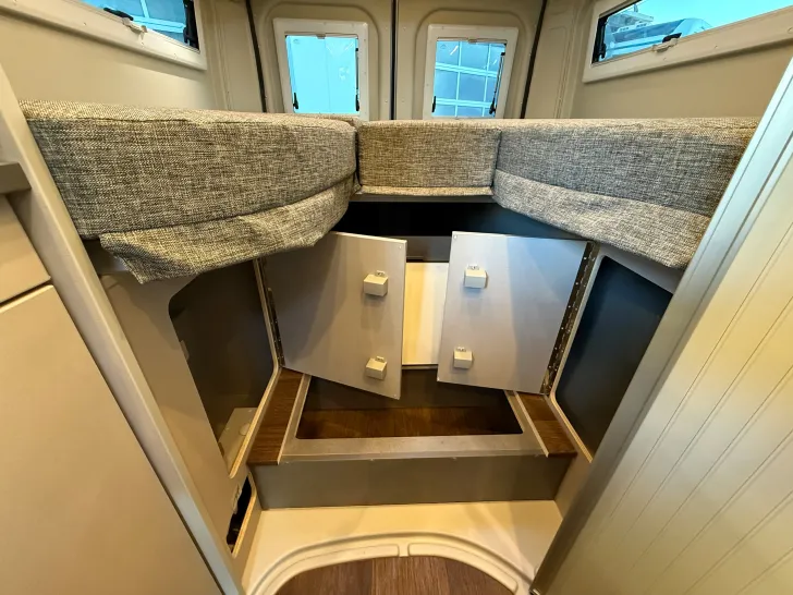 Fahrzeugbild Pössl H-Line Summit Shine 640 R #27