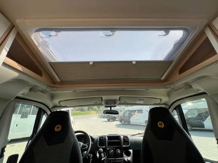 Fahrzeugbild Sunlight VAN ADVENTURE ED V 60 #19