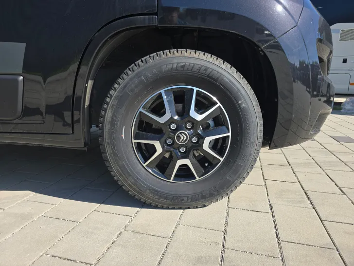 Fahrzeugbild Pössl D-Line Trenta 600 R KAS 330 #26