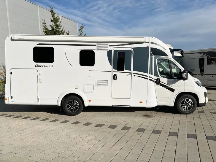 Fahrzeugbild Glücksmobil TEILINTEGRIERTE 741 DBM #15