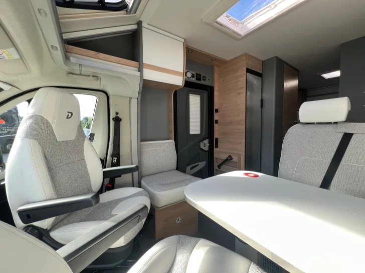 Fahrzeugbild Glücksmobil TEILINTEGRIERTE 741 DBM #35