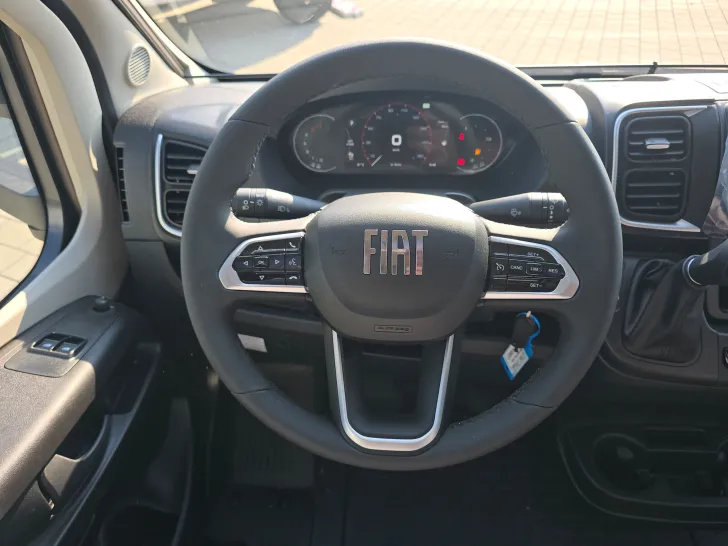 Fahrzeugbild Sunlight FIAT ADVENTURE ED. T 67 S #28