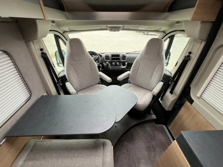 Fahrzeugbild Pössl D-Line Trenta 540 R #23