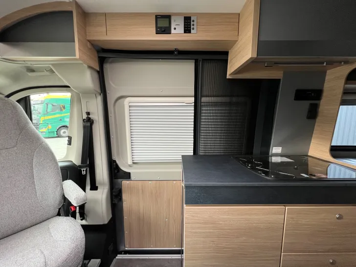 Fahrzeugbild Pössl D-Line Trenta 540 R #36