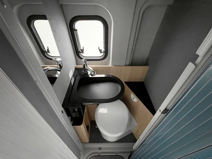 Fahrzeugbild Pössl D-Line Trenta 540 R #49