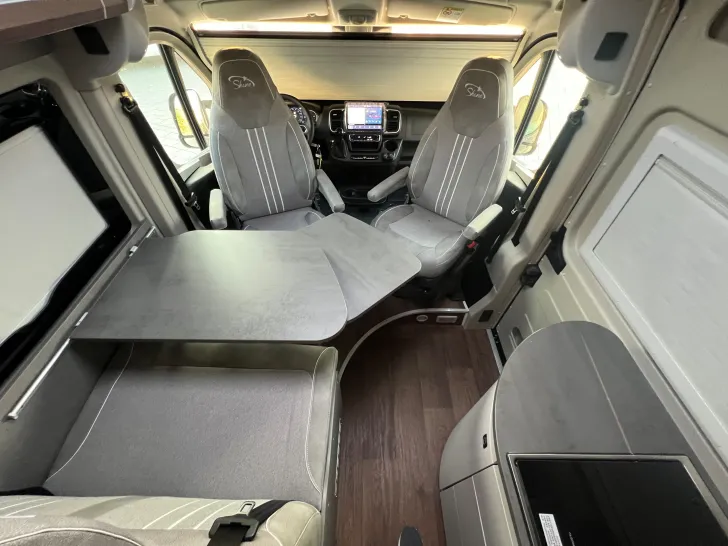 Fahrzeugbild Pössl H-Line Summit Shine 640 R #24