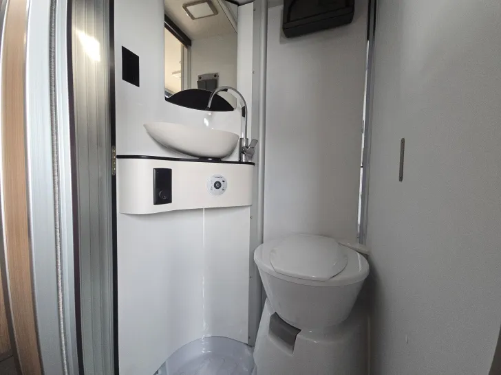 Fahrzeugbild Pössl H-Line Summit Shine 600 L Elegance #47