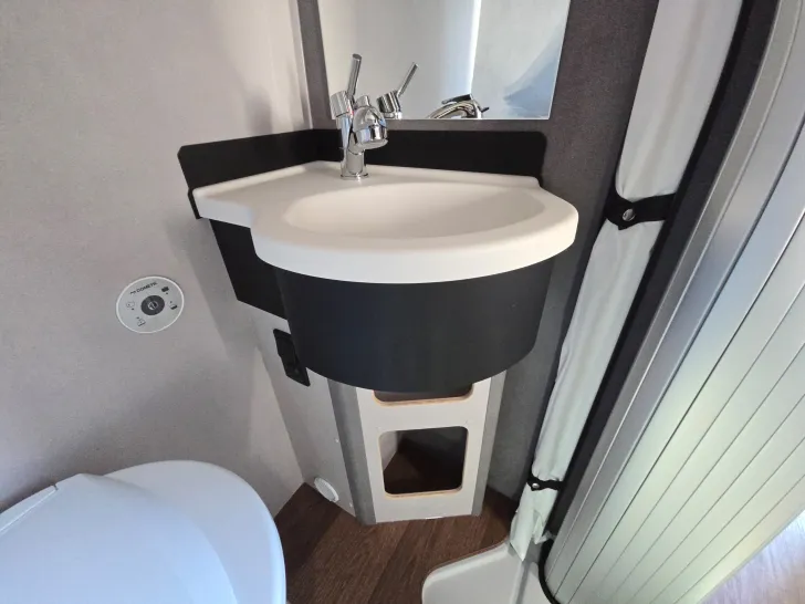 Fahrzeugbild Pössl H-Line Summit Shine 600 R #48