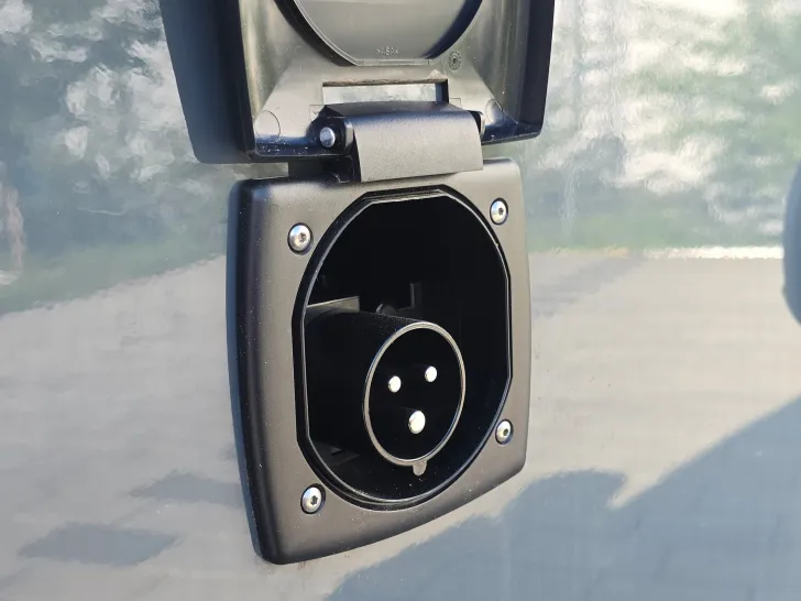 Fahrzeugbild Pössl H-Line Summit Shine 600 R #8