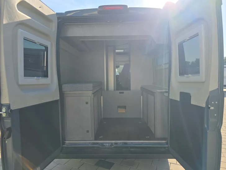 Fahrzeugbild Pössl H-Line Summit Shine 600 R #15